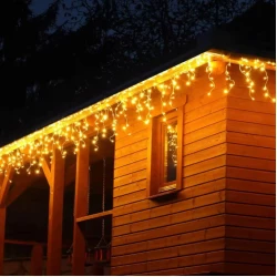 Svetleći niz sa 100 toplo belih LED dioda