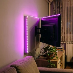 PROSTO LED traka smart RGB Wi-Fi sa daljinskim 5m Tuya aplikacija LTK5050