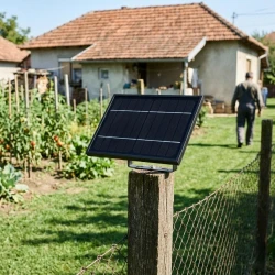 Solarni LED reflektor sa senzorom pokreta 15W