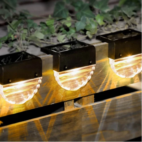 Višebojna nazidna solarna lampa - 2 kom.Led spoljna rasveta Višebojna nazidna solarna lampa - 2 kom.Led spoljna rasveta