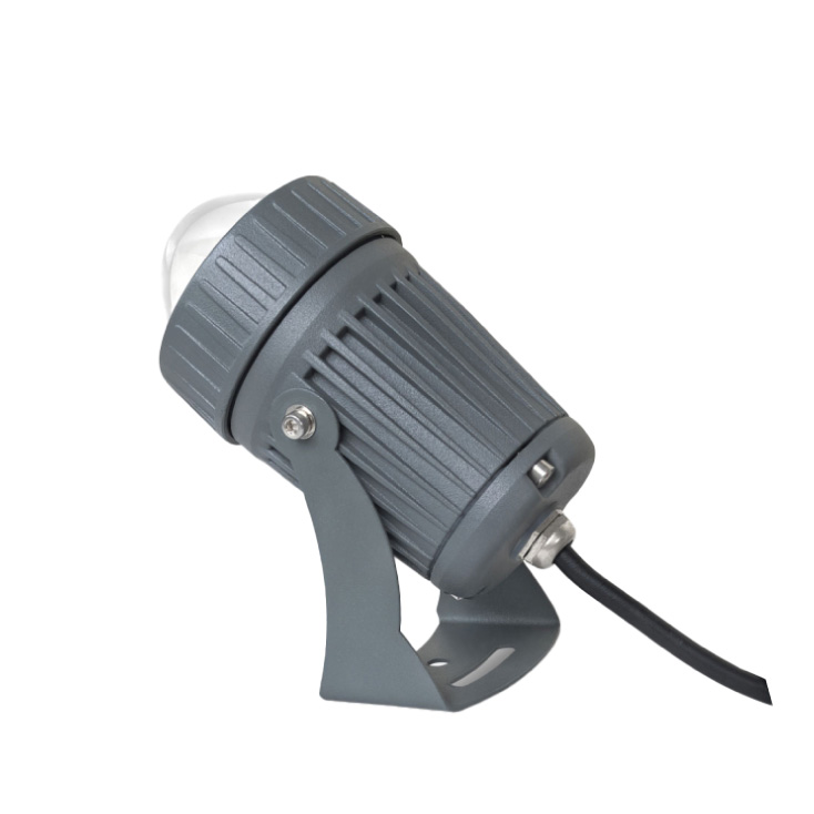 LED spoljna svetiljka aluminijumska 4000K uski snop 5 stepeni E250017