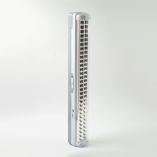 Mitea M633L punjiva LED panik lampa 3.5W IP40 350lm