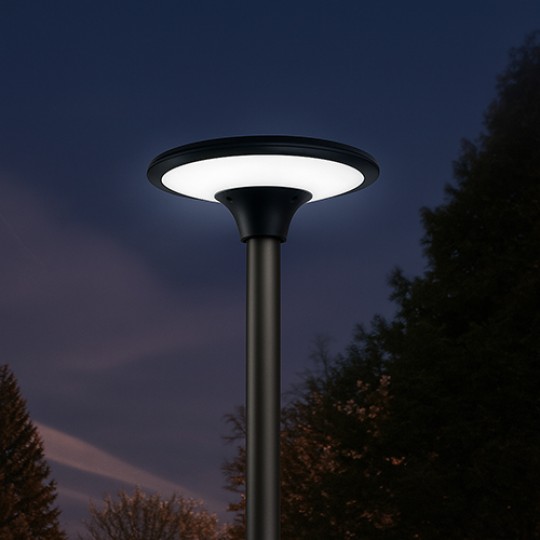M453101-S 3CCT solarna parkovska lampa LED sa senzorom ALL IN ONE CRNA 1400lm 3000~6500K IP65 sa daljinskim Mitea Lighting