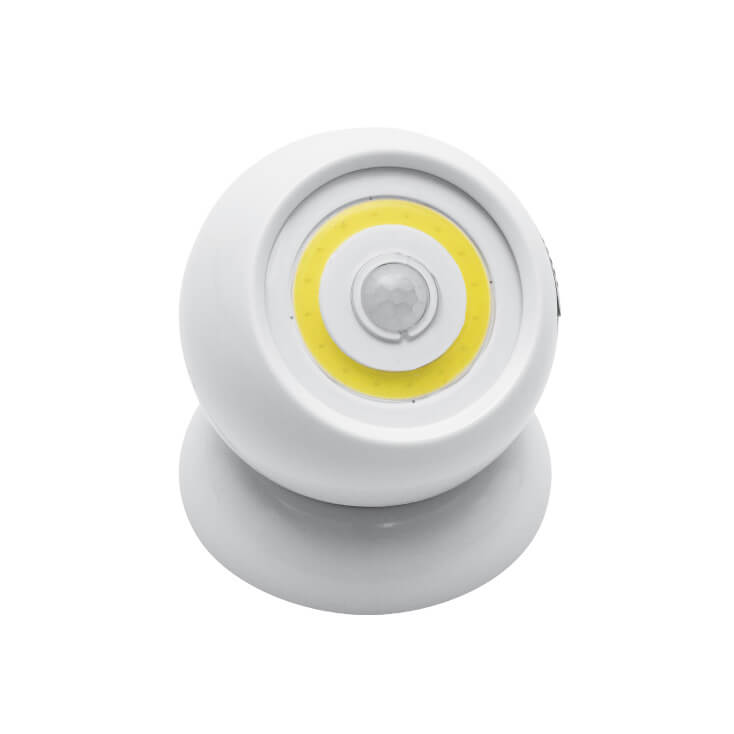 LED lampa sa PIR senzoromLed lampe na baterije